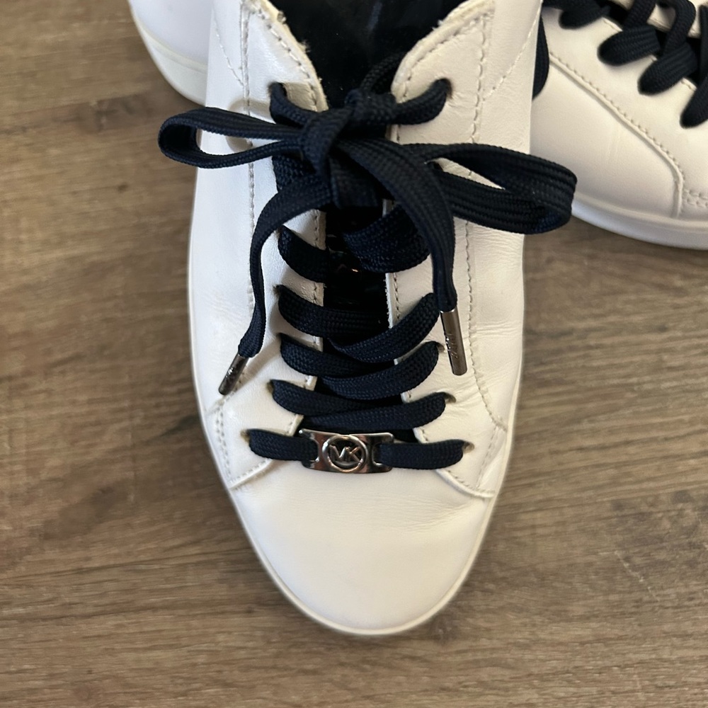 Michael Kors‎ Lace Up White Great Condition - Picture 3 of 12